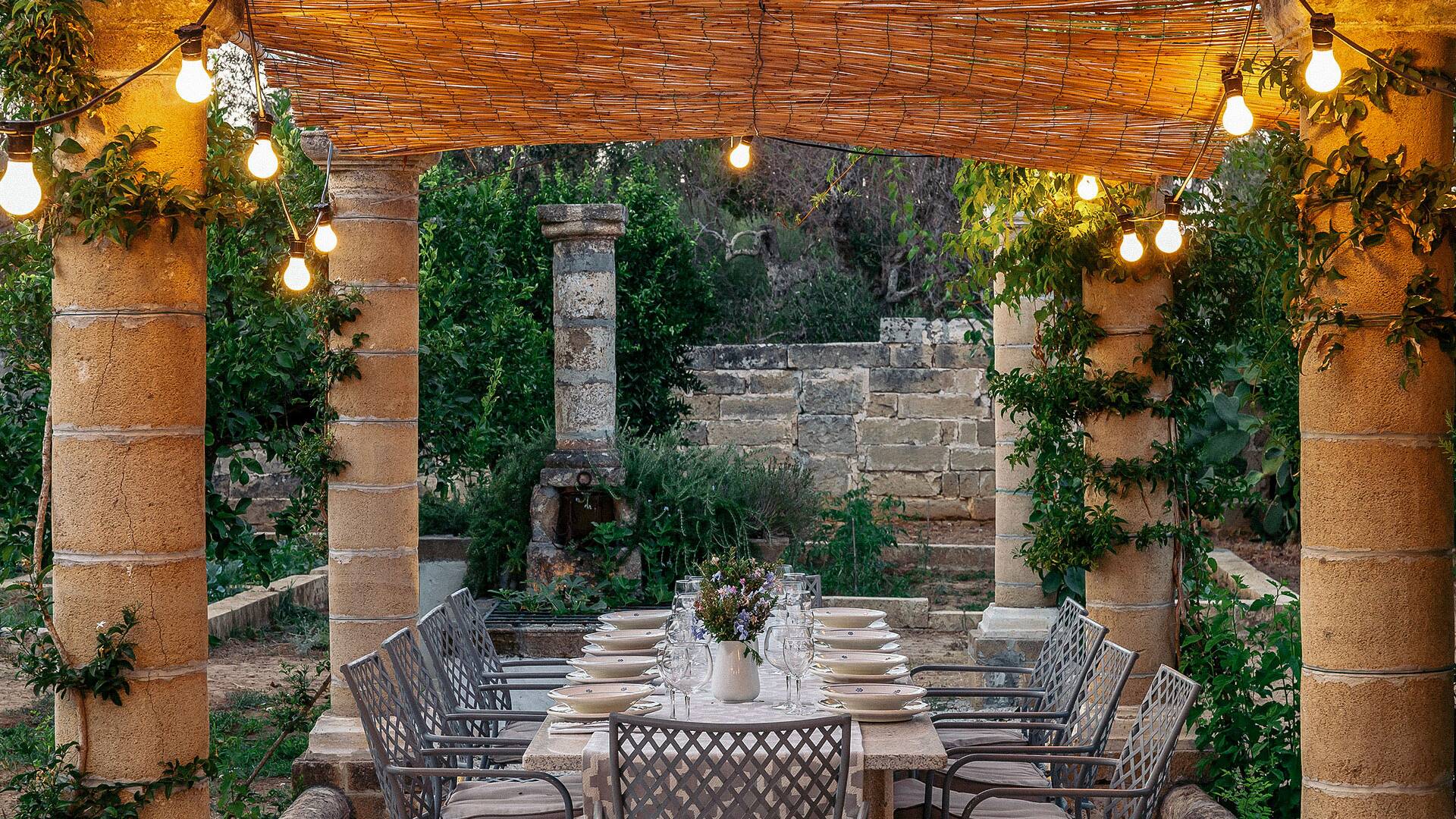 charming covered pergola nearby guest house