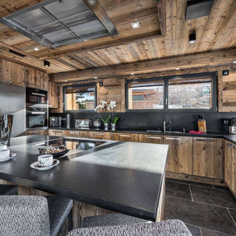 fully equipped gourmet kitchen with cooking island