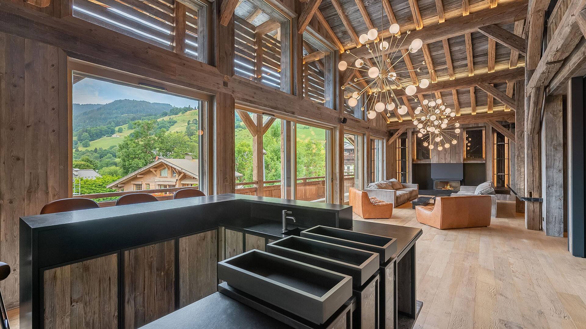luxury ski resort Chalet Cyprès for weekly rentals in Megève, French Alps