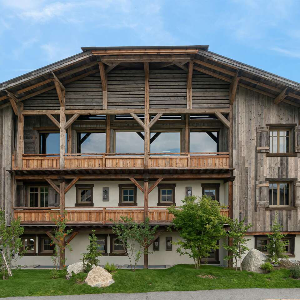 luxury ski resort Chalet Cyprès for weekly rentals in Megève, French Alps