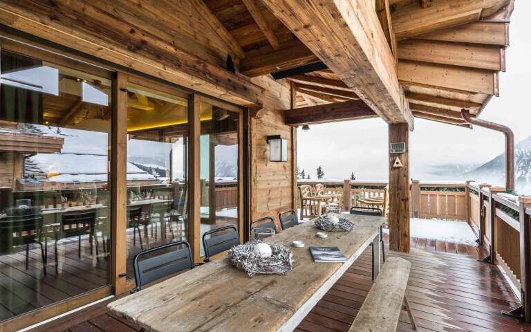 al fresco dining area