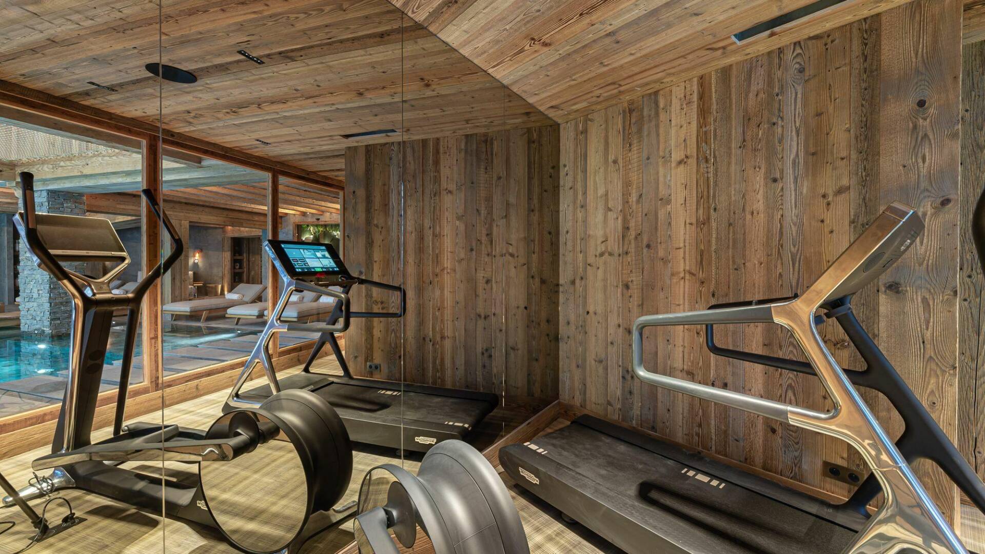 fully equipped private gym