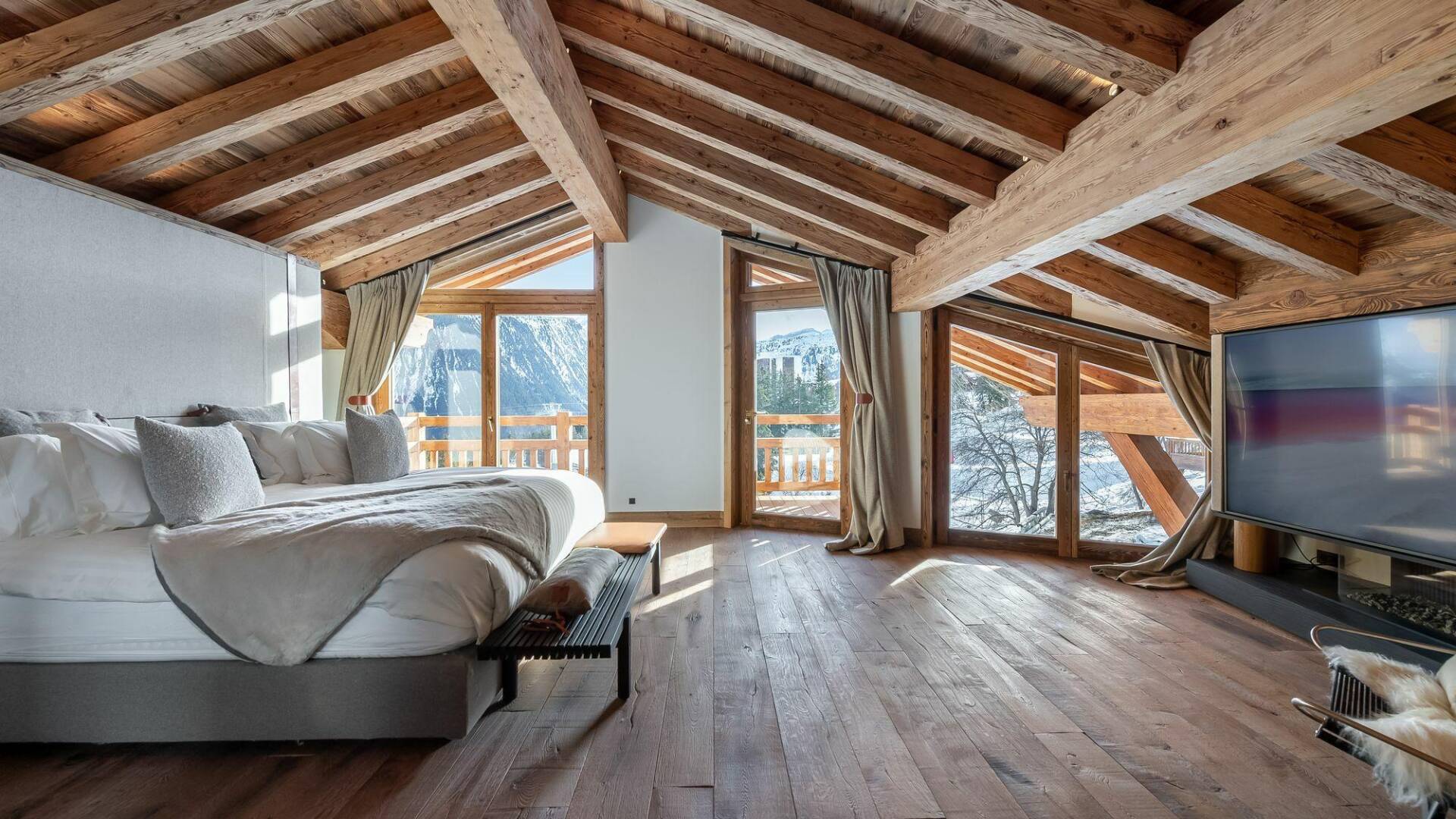 luxury double bedroom