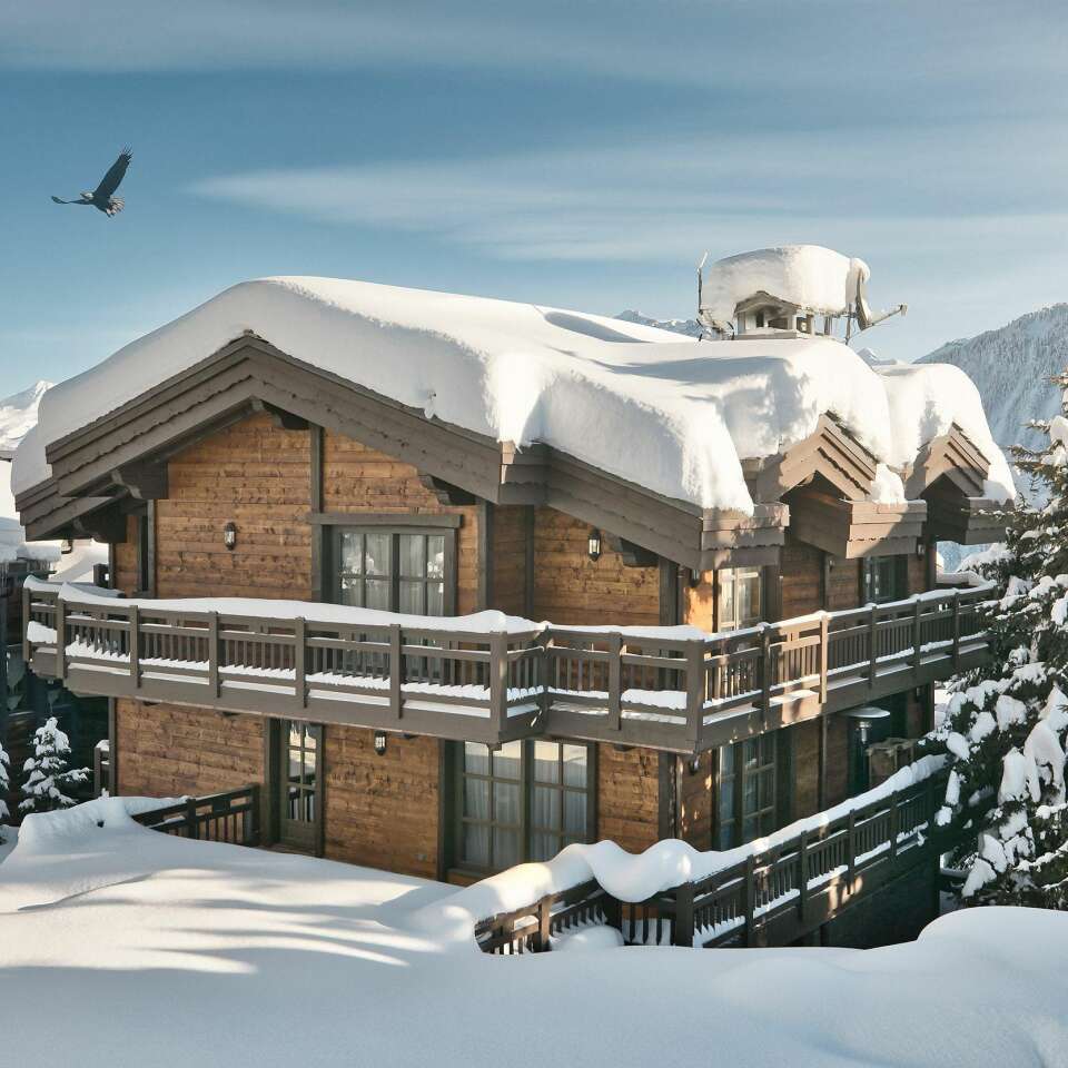 luxury ski resort Chalet Amaranthe for weekly rentals in Courchevel, French Alps