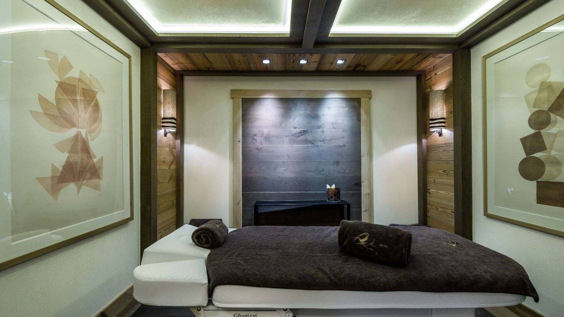 massage room