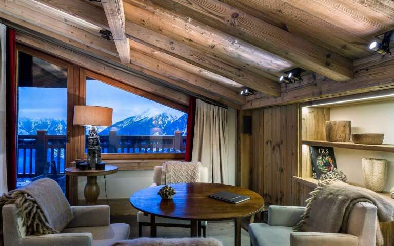 living room with access to outdoor balcony