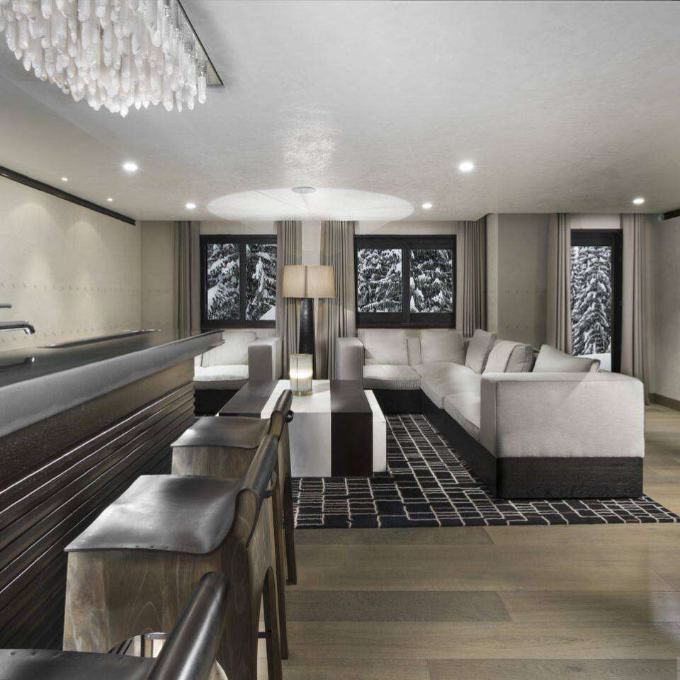 luxury ski resort chalet Cèdre Rouge for weekly rentals in Courchevel, French Alps