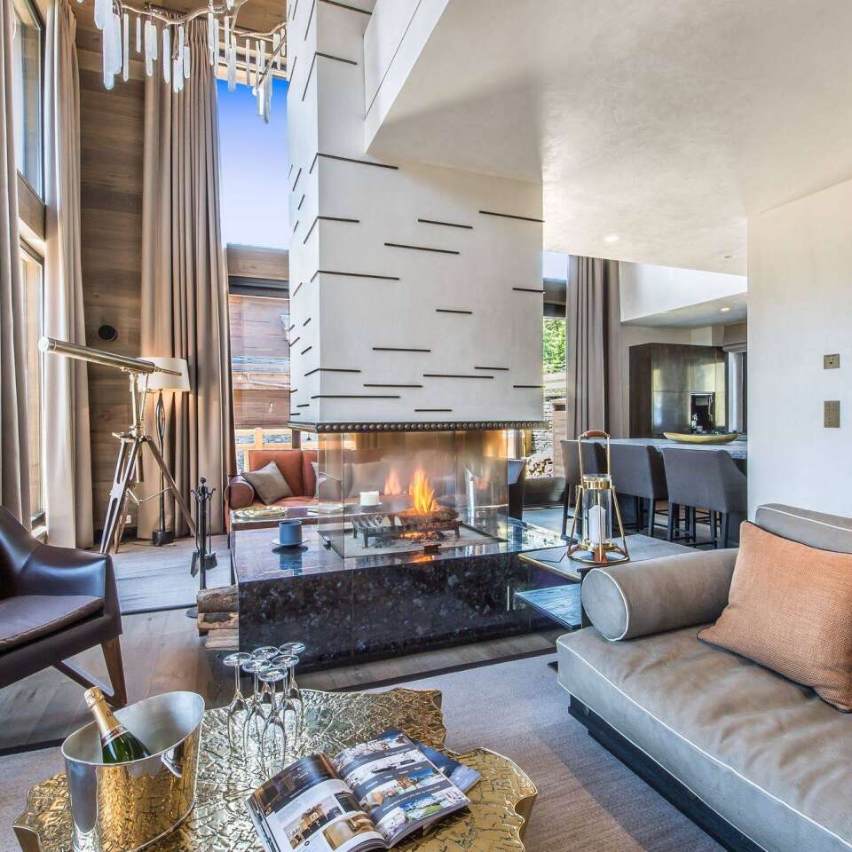 luxury alpine retreat chalet Cèdre Rouge for weekly rentals in Courchevel, France