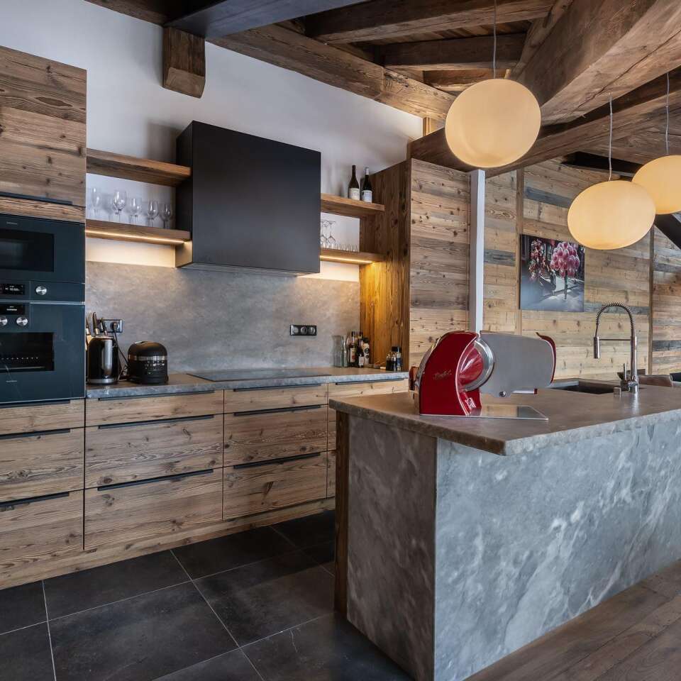 luxury ski resort Chalet Poirier for rent in France