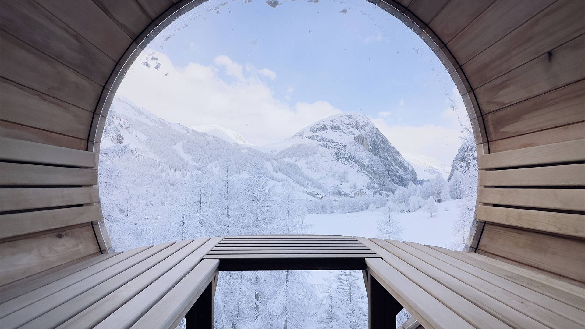luxury alpine retreat Chalet Acacia for rent in the French Alps