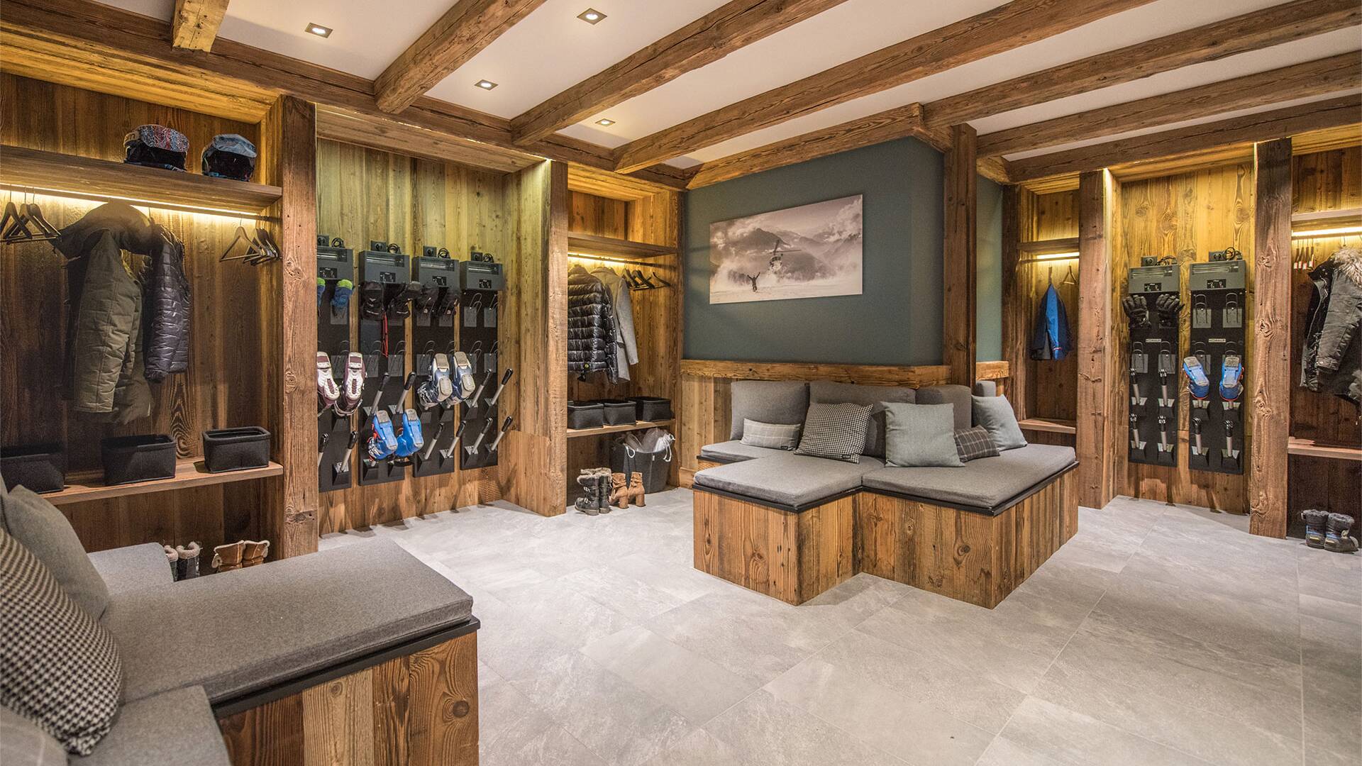 ski room