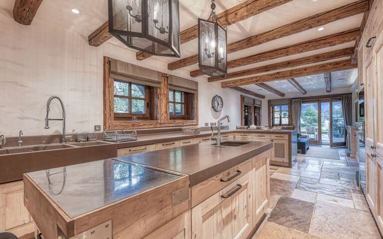 fully equipped gourmet kitchen with cooking island