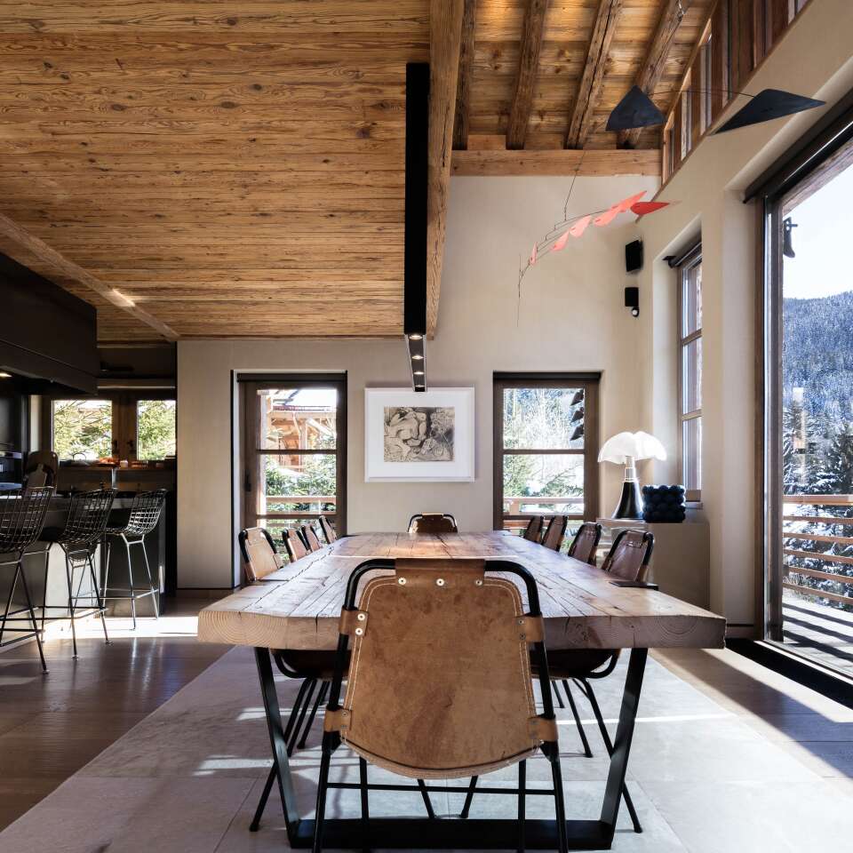 open space with kitchen and dining area