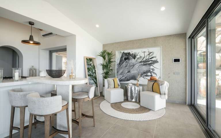 spacious living room 