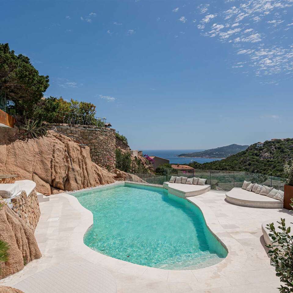 luxury vacation villa Sassovivo for rent in Sardinia with private pool