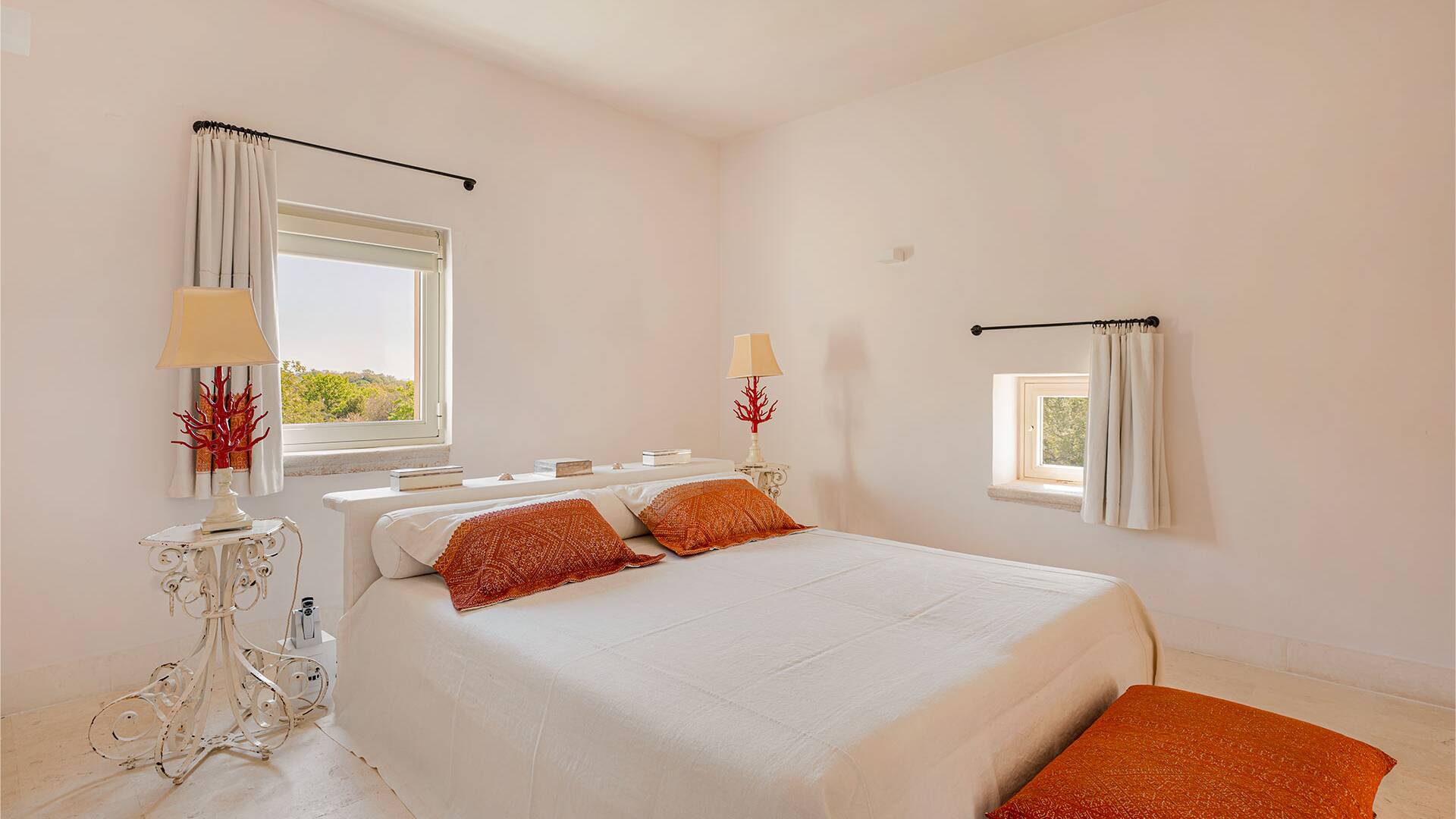 main villa, first floor bedroom 
