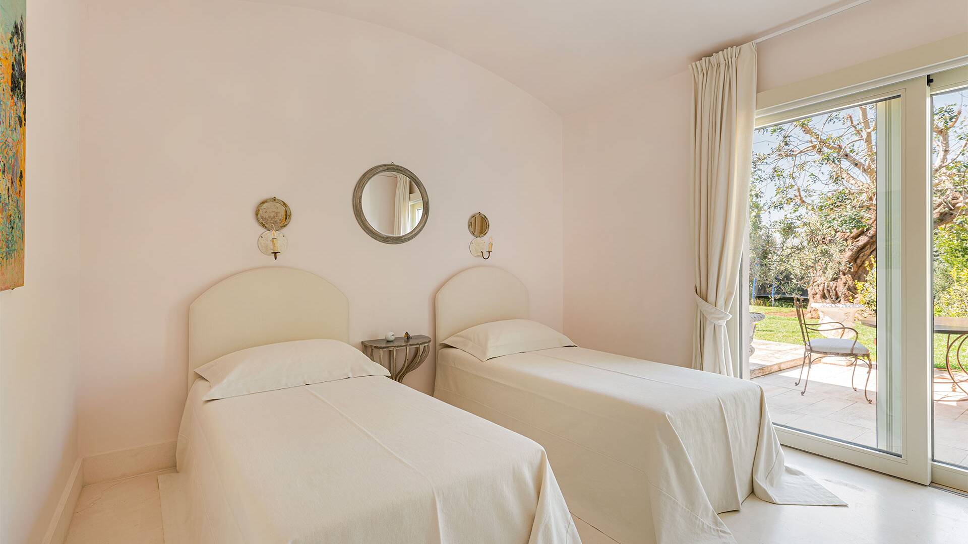 main villa, ground floor bedroom 