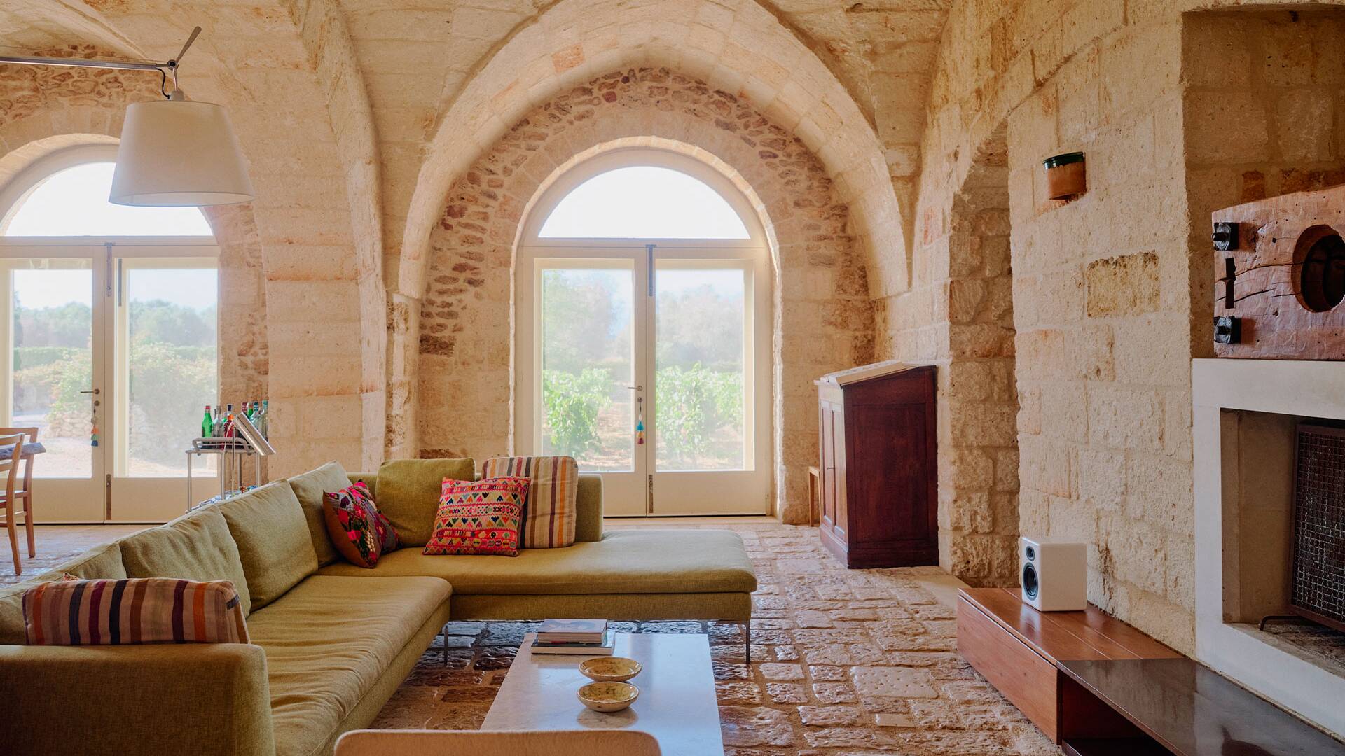 open space living room 