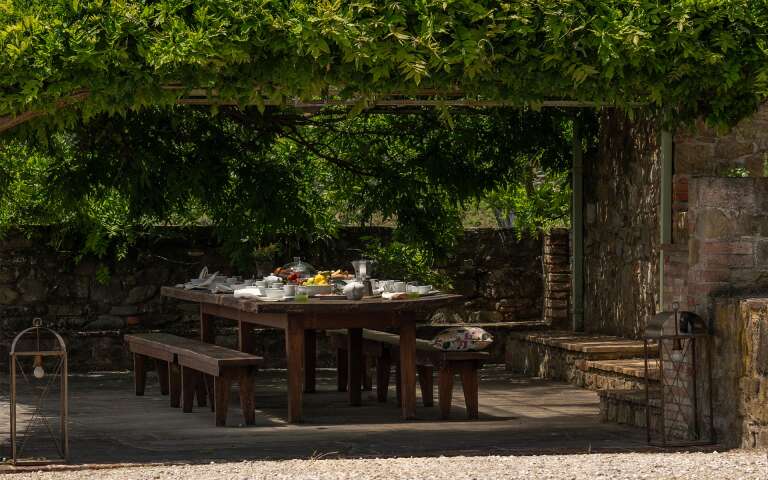 covered al fresco dining table
