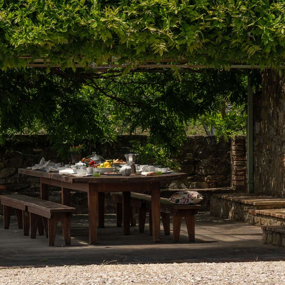 covered al fresco dining table