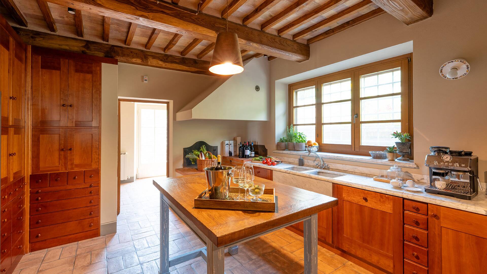 kitchen with direct access to outdoor