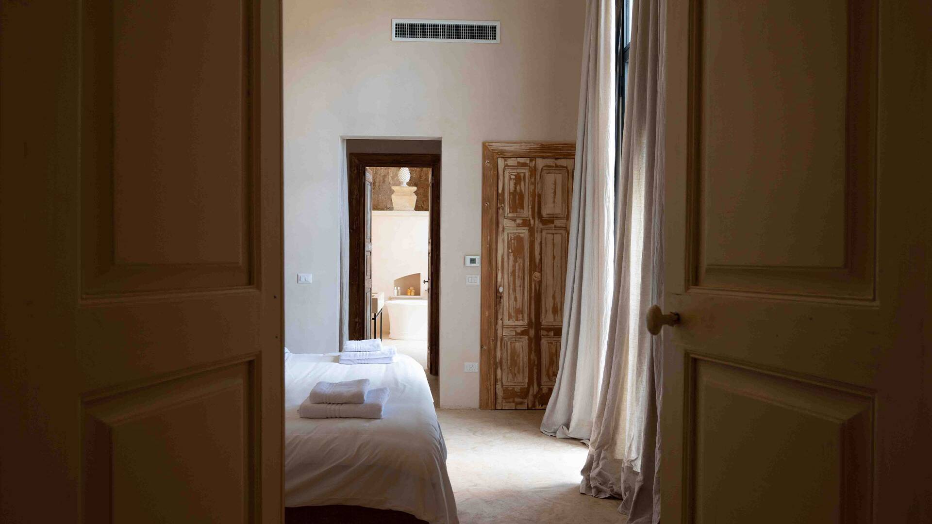 double bedroom with ensuite bathroom 