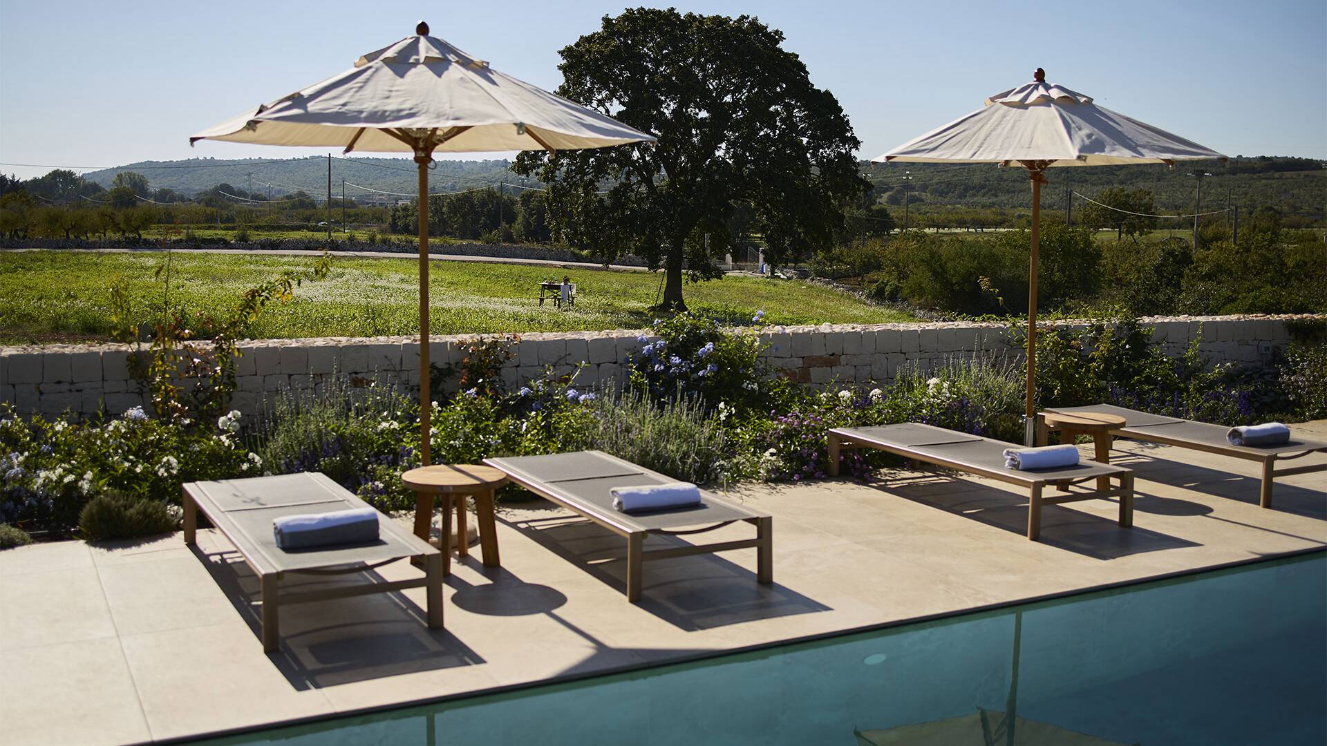 luxury vacation villa Palmea for weekly rentals in Puglia