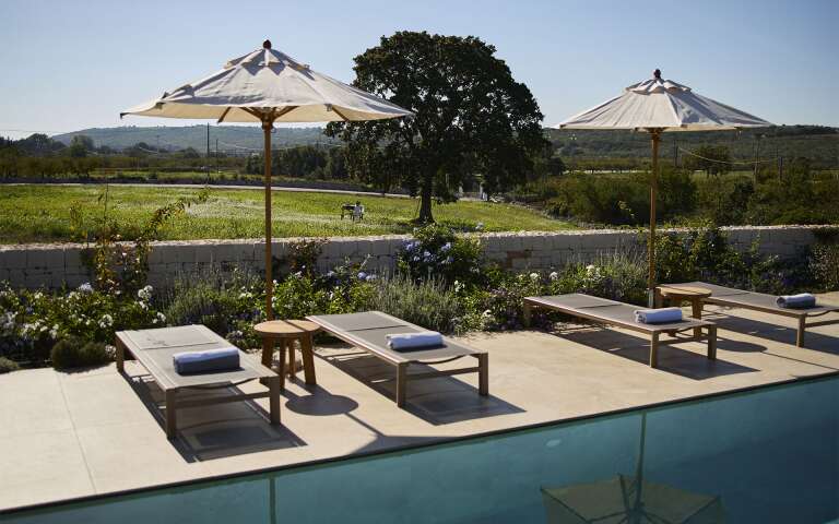 luxury vacation villa Palmea for weekly rentals in Puglia