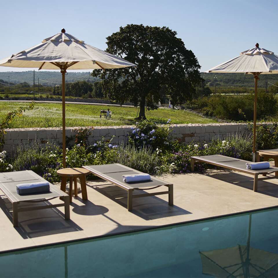 luxury vacation villa Palmea for weekly rentals in Puglia