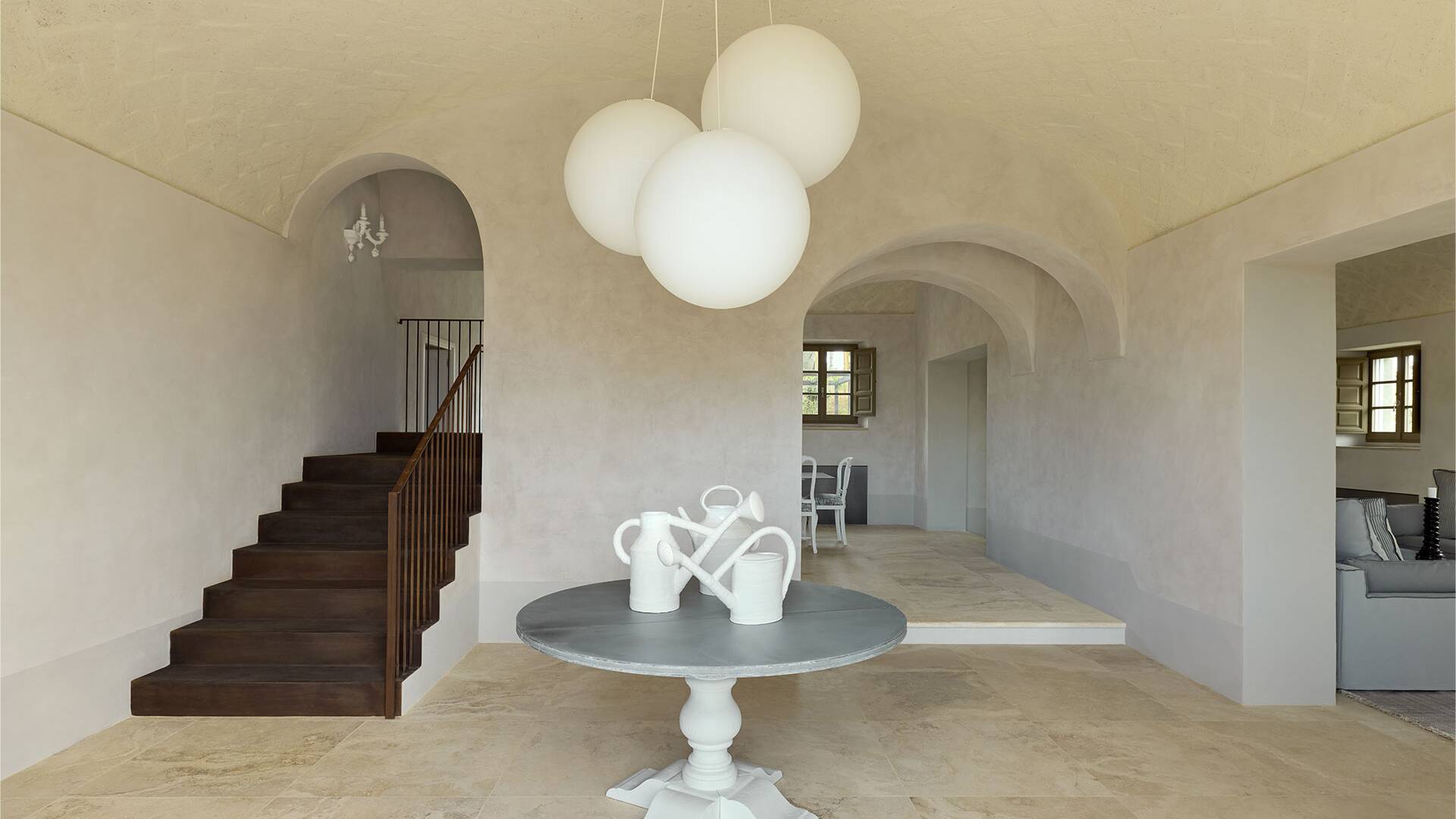 main villa, entrance