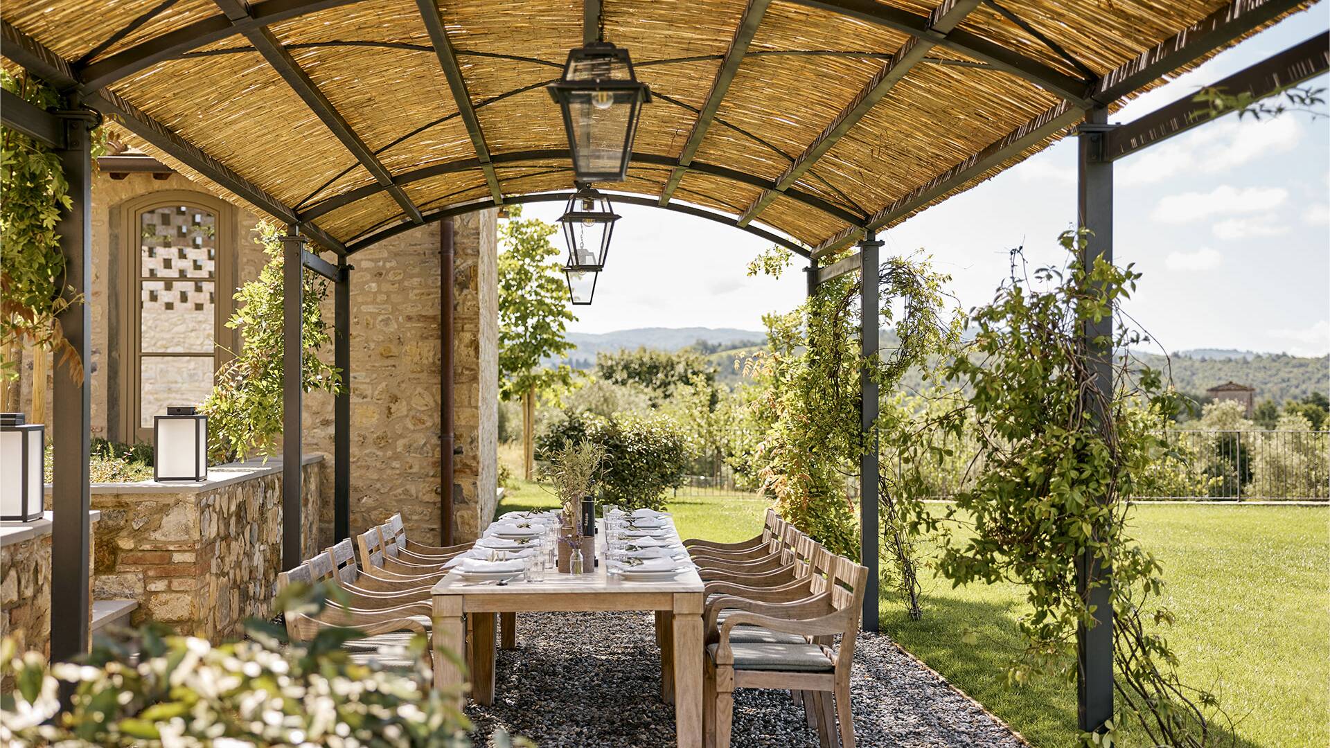 al fresco dining table