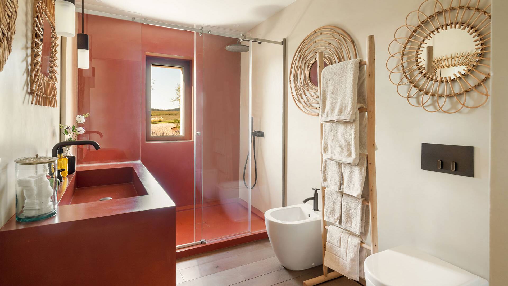 en-suite bathroom, ground floor