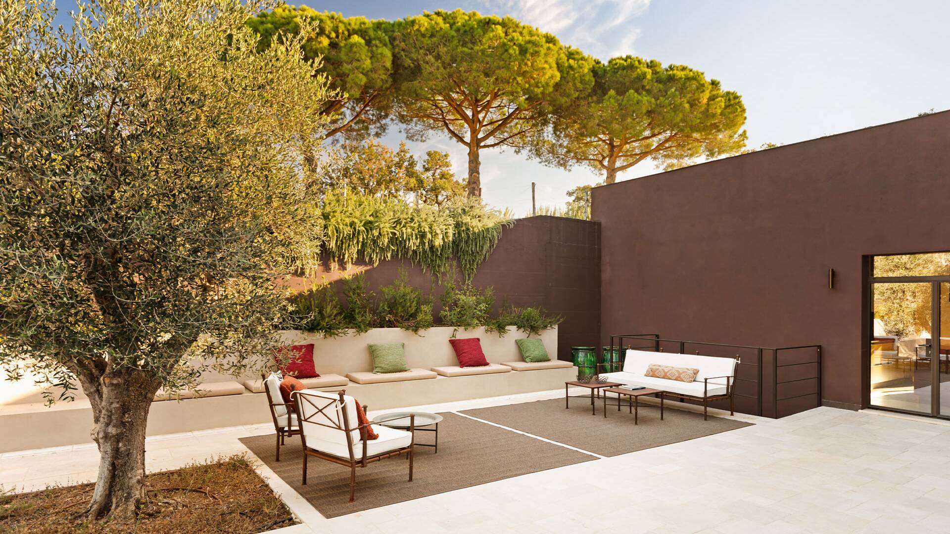 outdoor sitting area