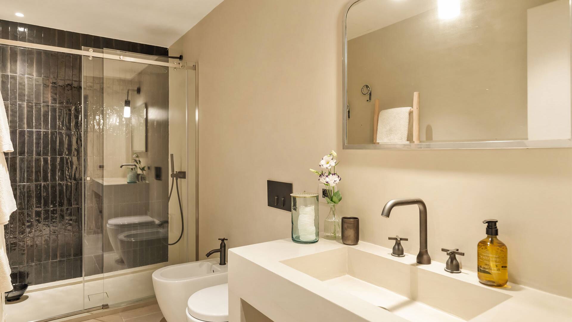 en-suite bathroom