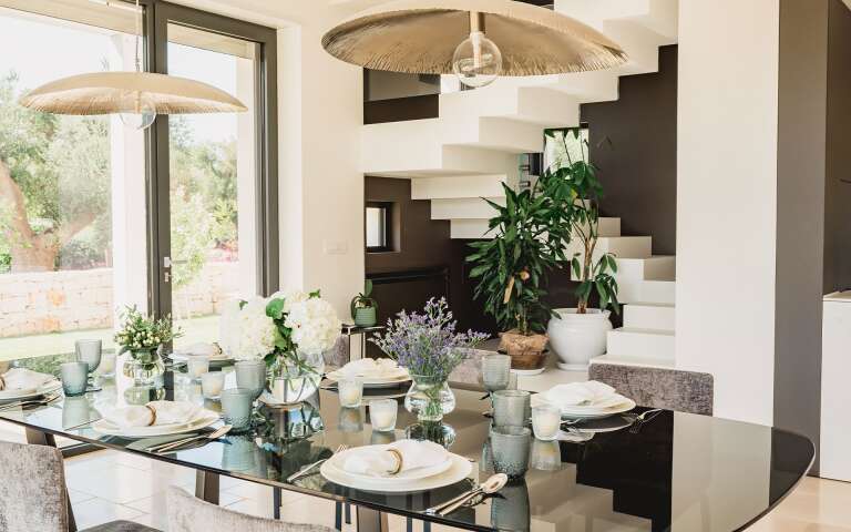 indoor dining table