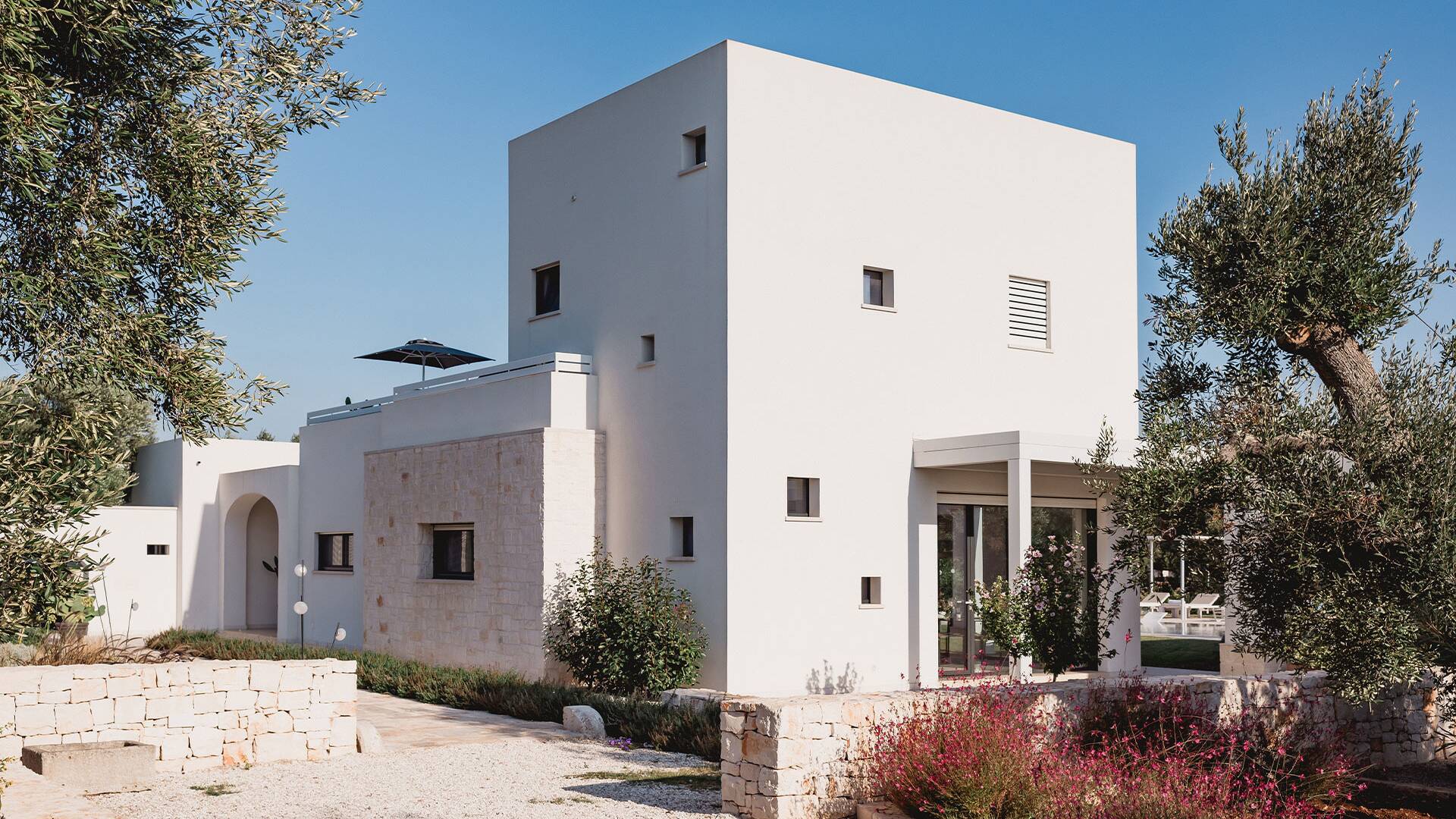 luxury  traditional trullo for weekly rentals