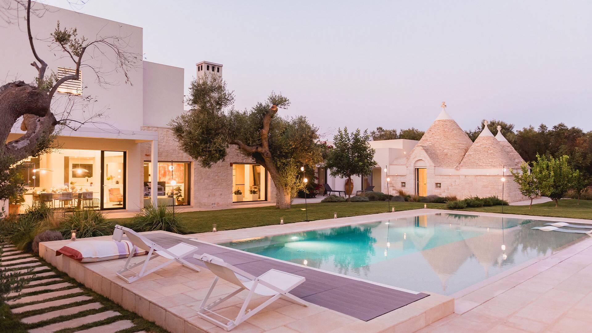 luxury  traditional trullo for weekly rentals