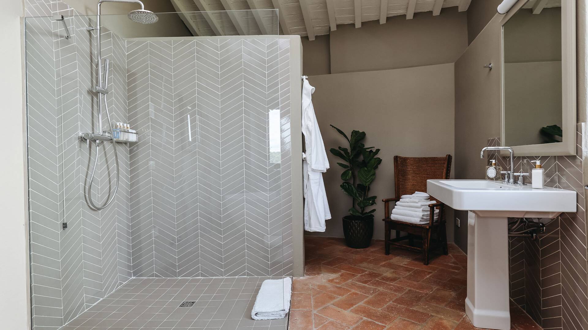 en-suite bathroom