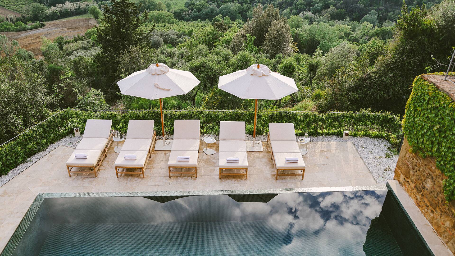 infinity swimming pool 