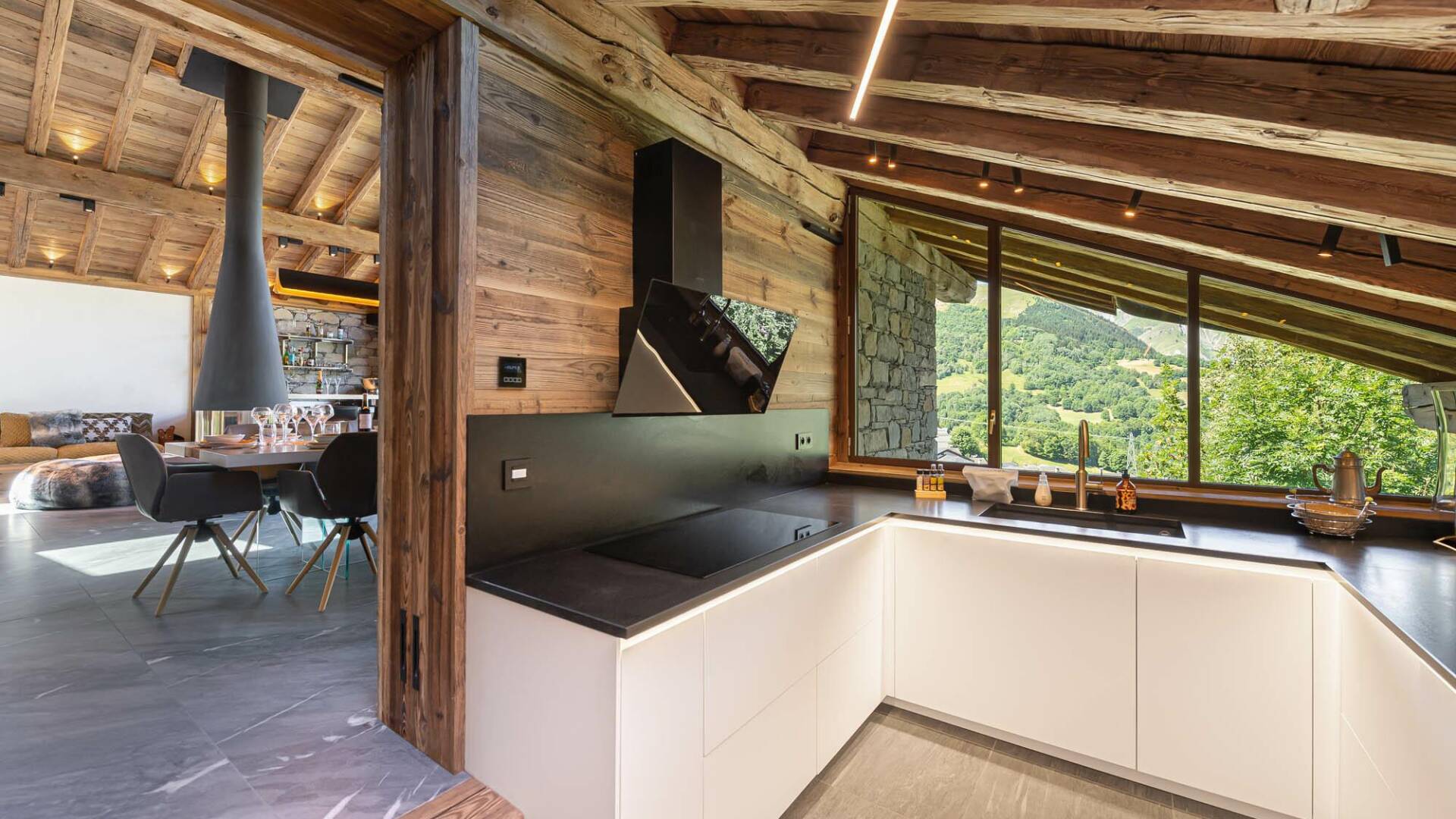 luxury Chalet Turquoise, Courchevel, France