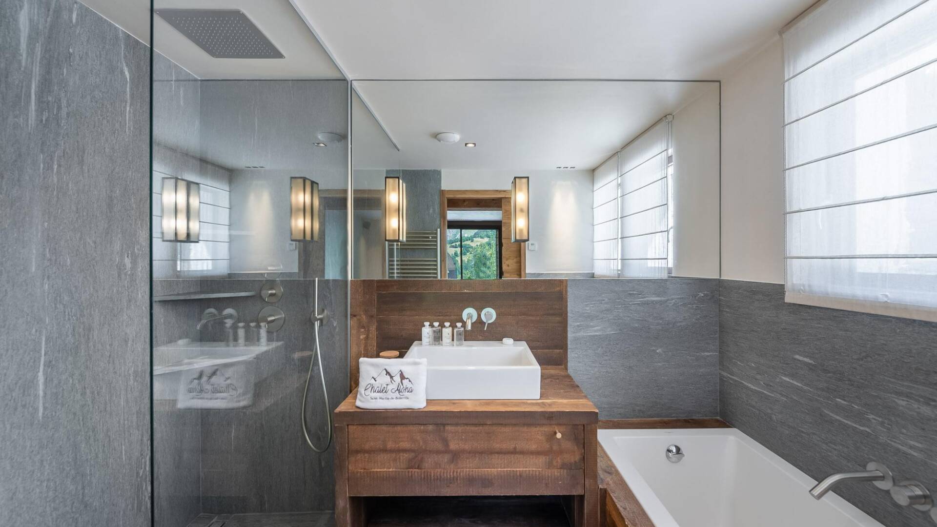 luxury Chalet Turquoise, Courchevel, France