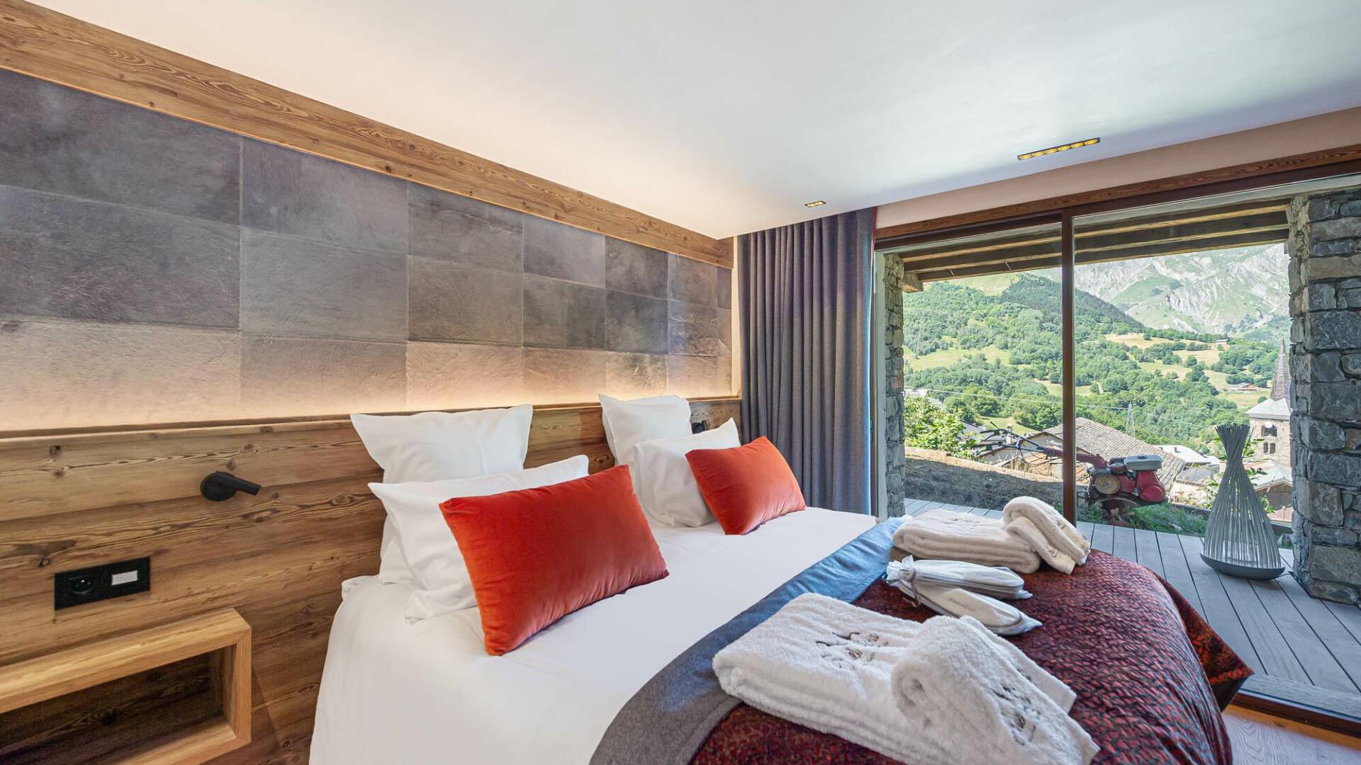 luxury Chalet Turquoise, Courchevel, France