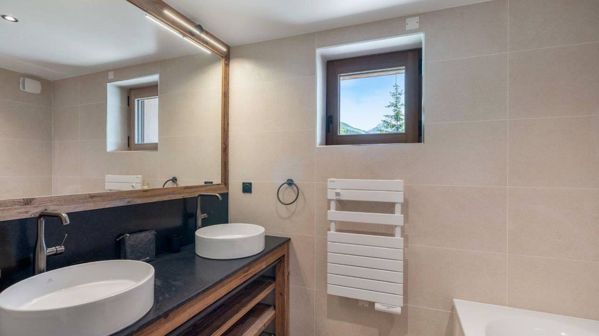 en suite bathroom