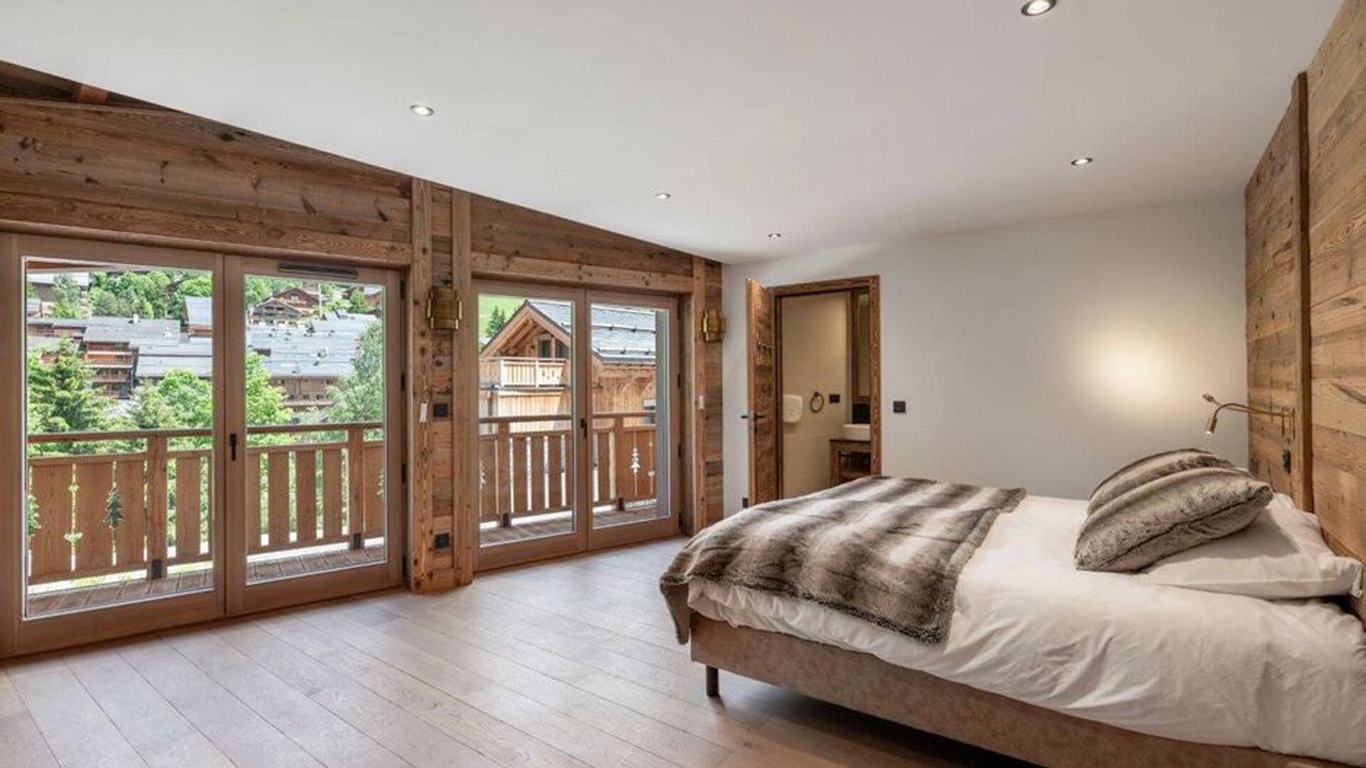 double bedroom with balcony