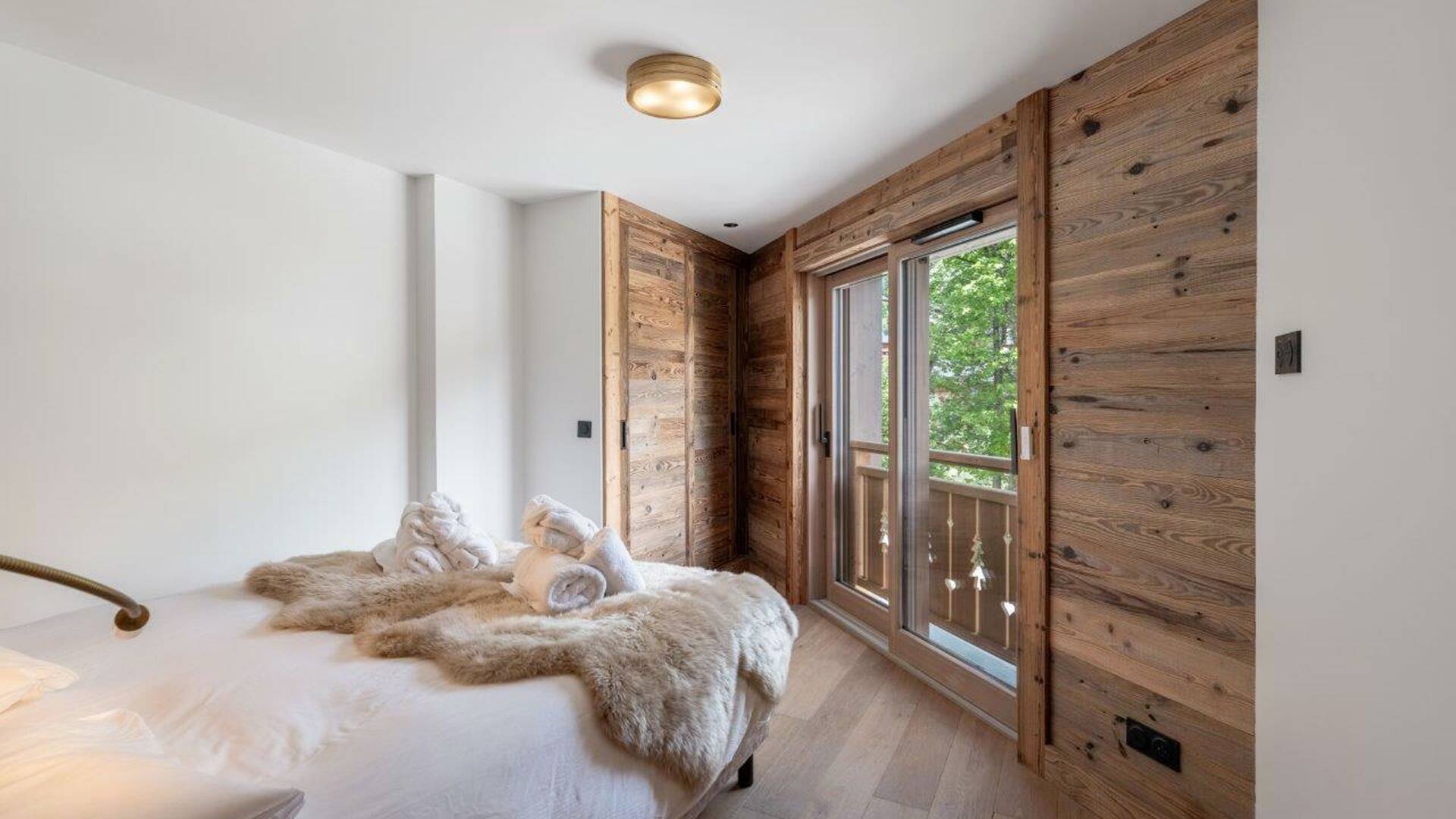 double bedroom with balcony