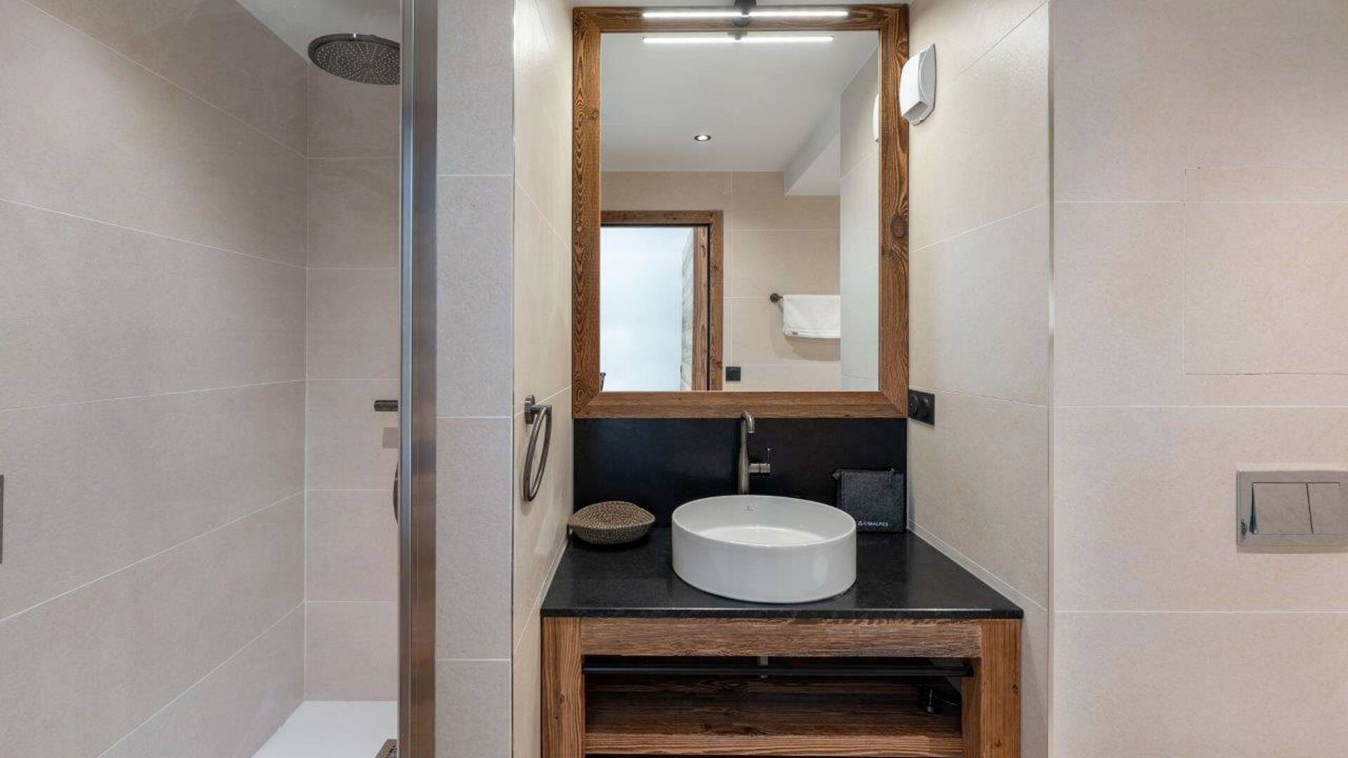 en suite bathroom