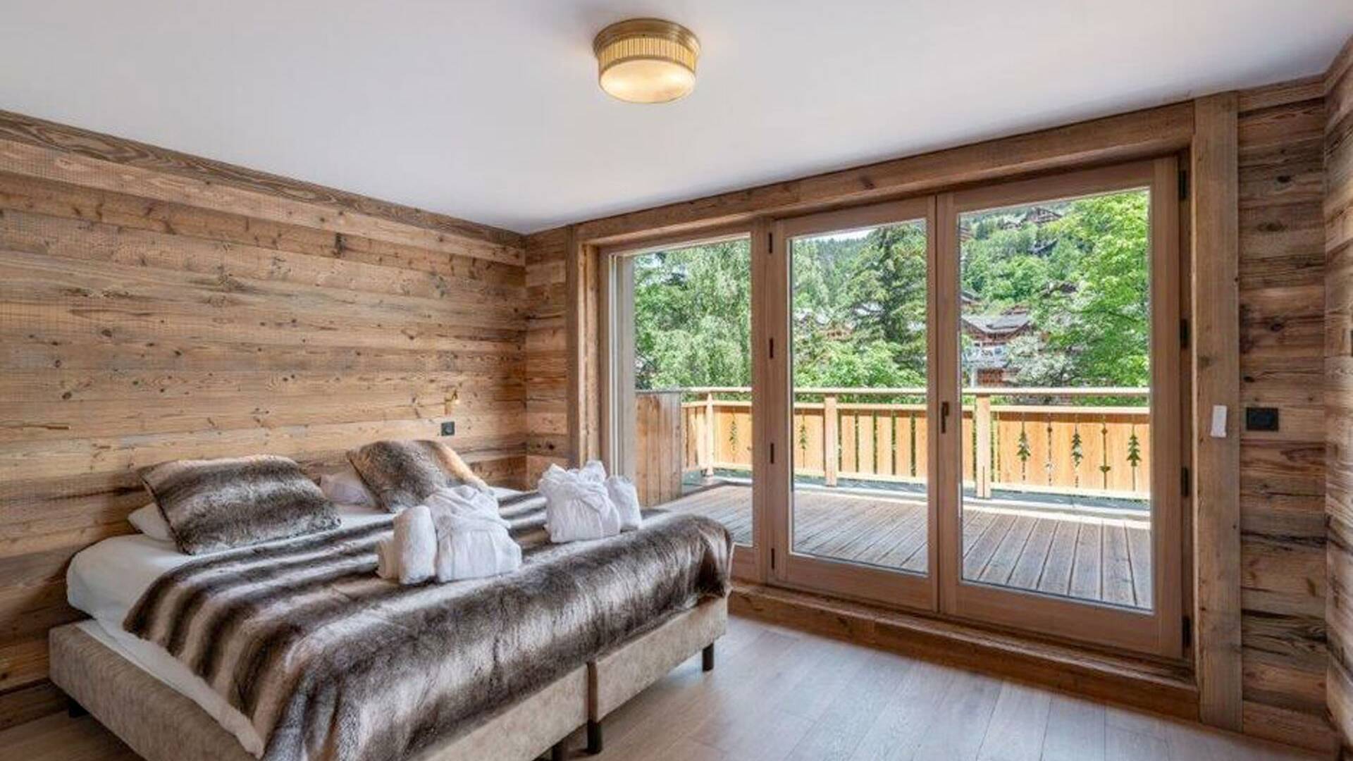 double bedroom with balcony