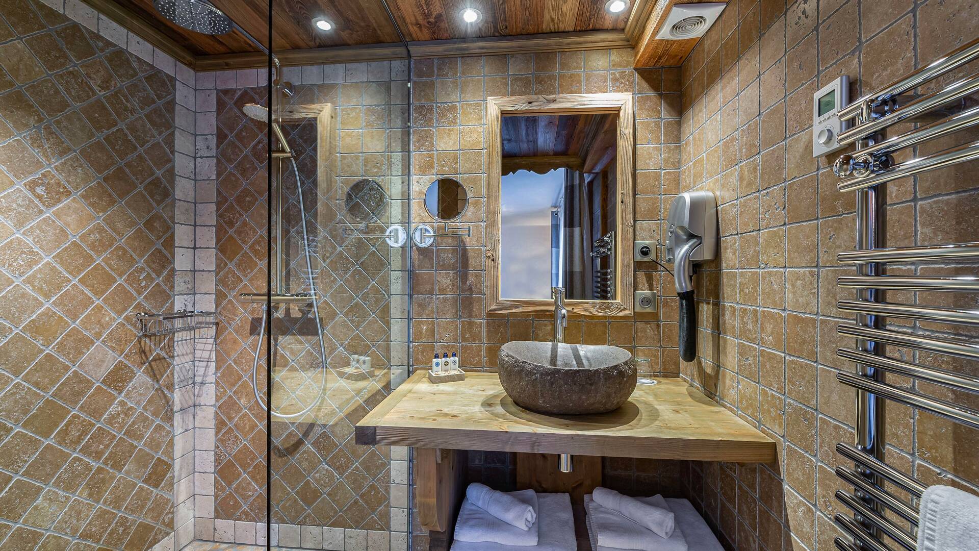 en suite bathroom