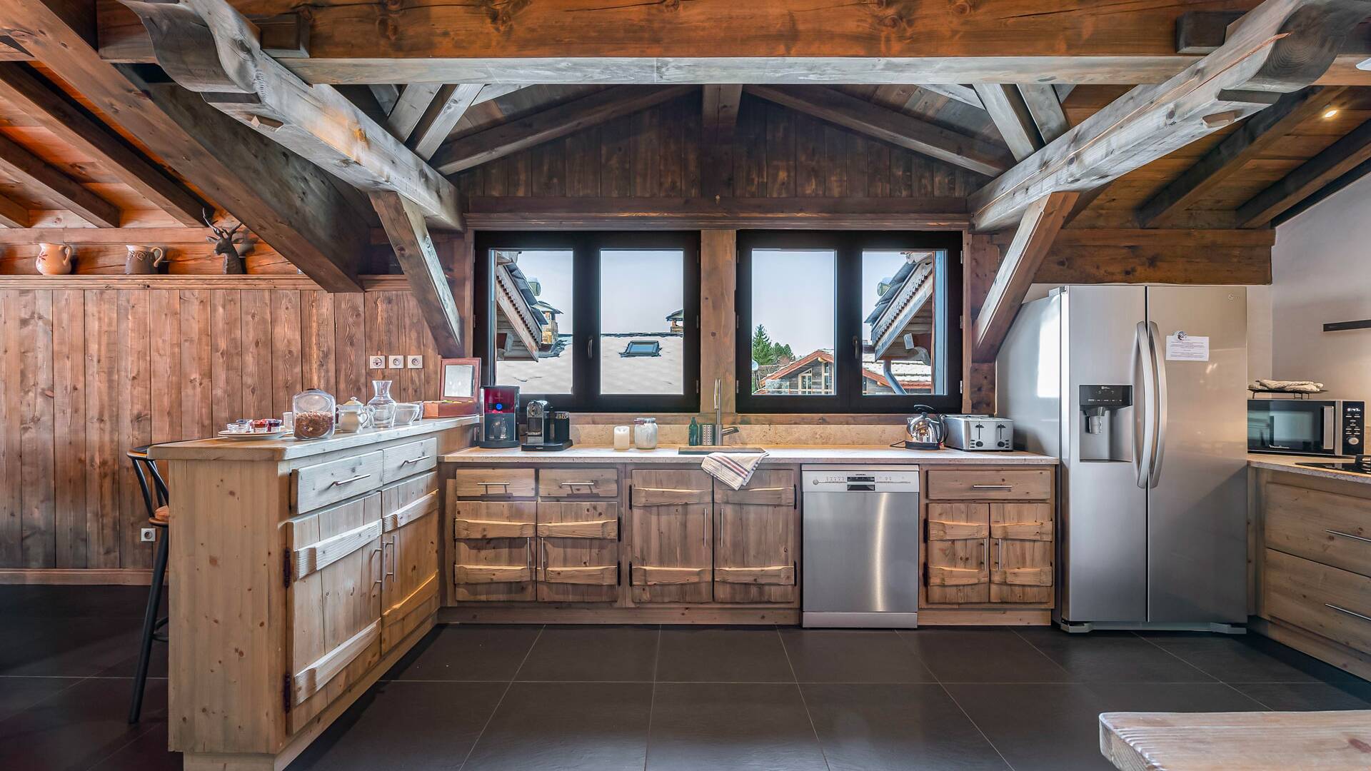 Fully equipped kitchen 