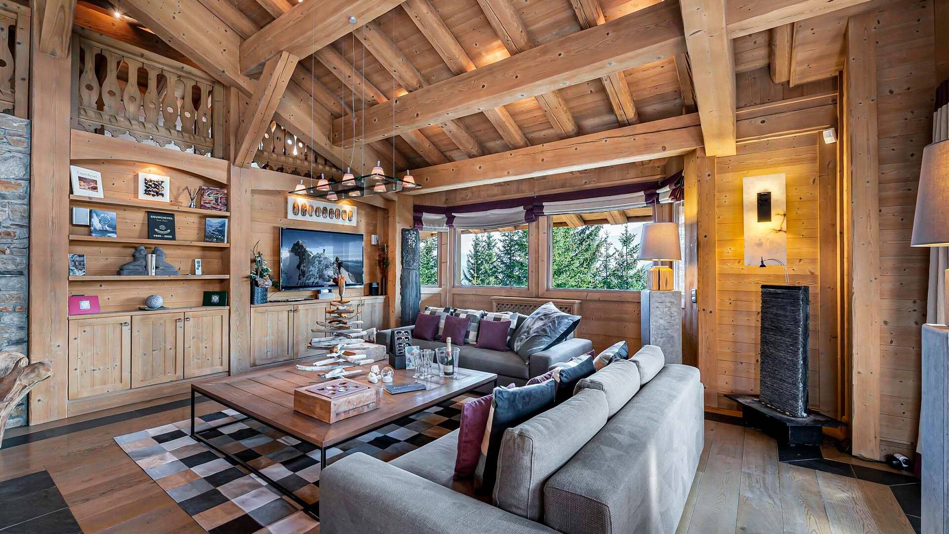 living room with comfiortable sofas and tv 